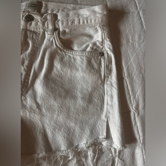 Citizens of Humanity High-Rise Cut-Off Denim Shorts Size 26 - Picture 11 of 11